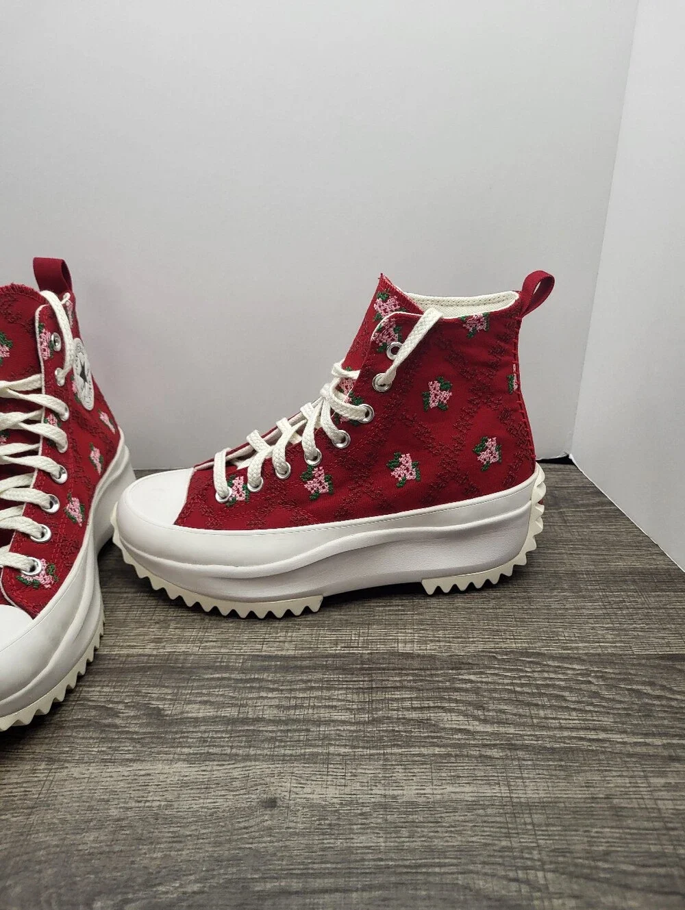 CONVERSE Run Star Hike Hi Platform Rose Cross Stitch Women Sz 8.5 Shoes Sneaker - Picture 2 of 8